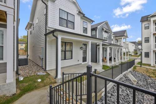 647 Vernon Ave - Photo 1