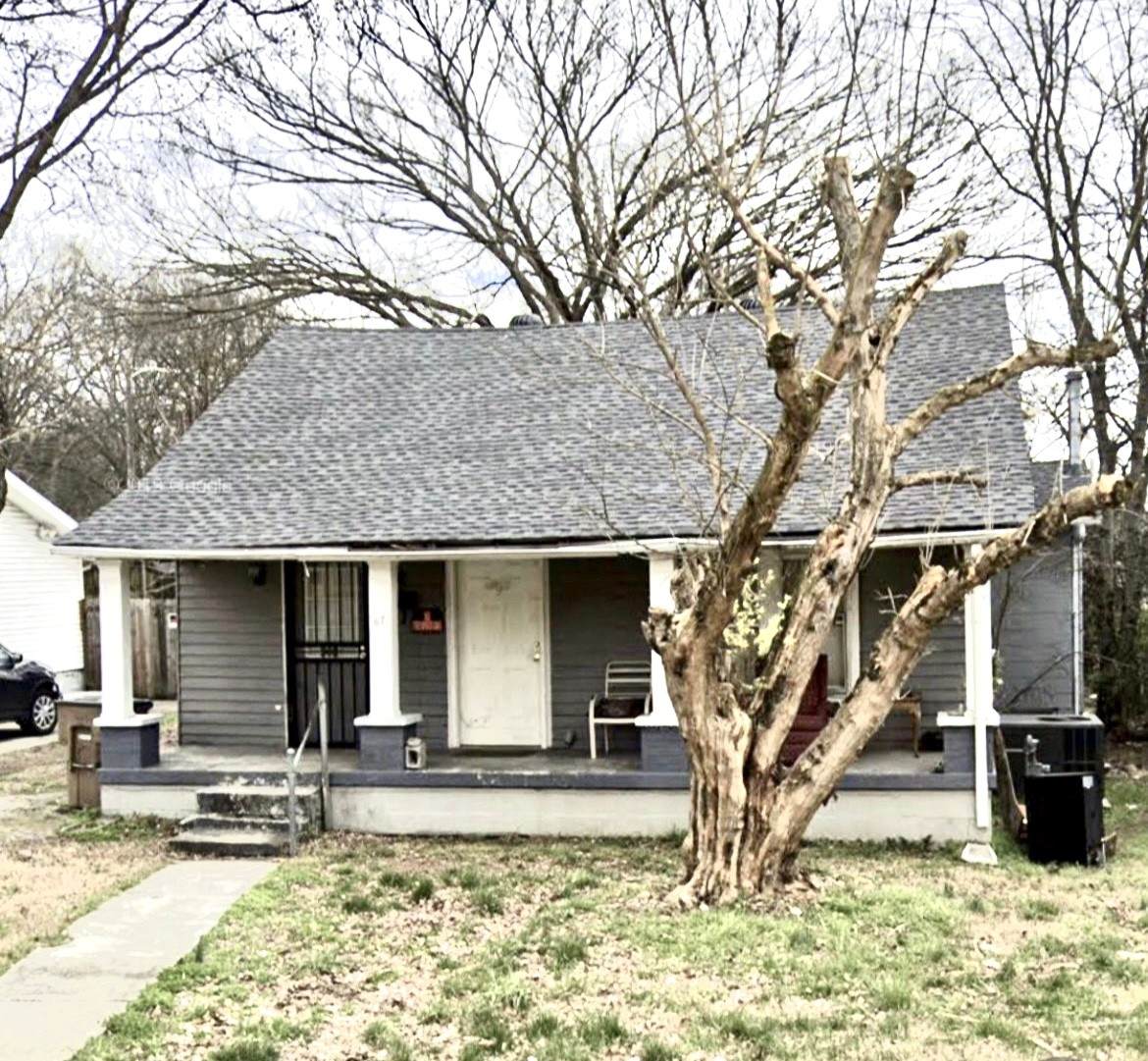 67 Donelson St - Photo 1