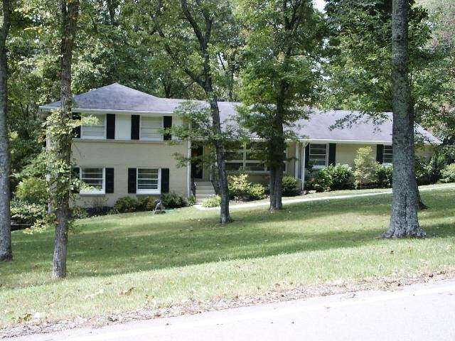 733 Richfield Dr - Photo 1
