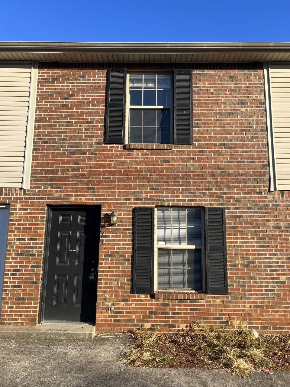 273 Stateline Rd - Photo 1