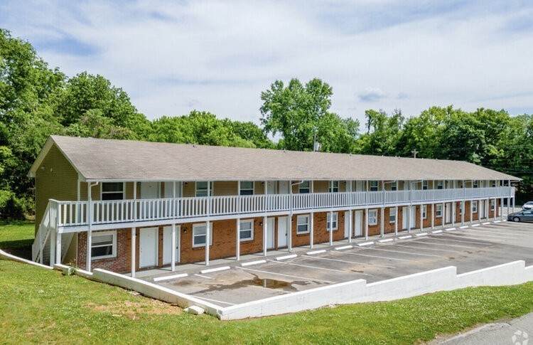 405 Beech St - Photo 1