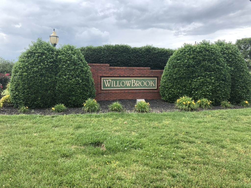 25 Willowbrook Drive - Photo 1