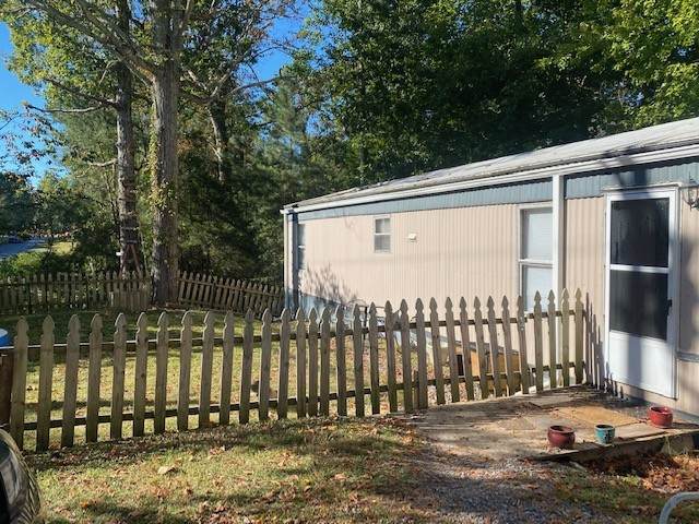 1012 Maplewood Rd - Photo 1