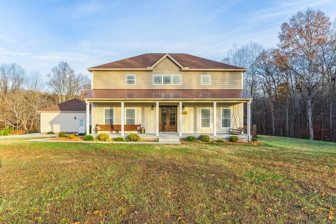 1206 Golf Course Ln - Photo 1