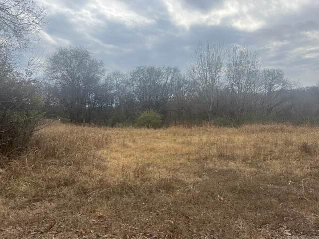 684 W Creek Dr - Photo 1