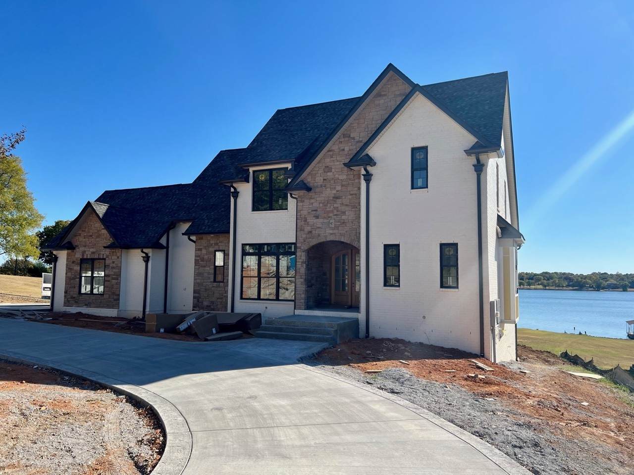112 Sterling Rd - Photo 1