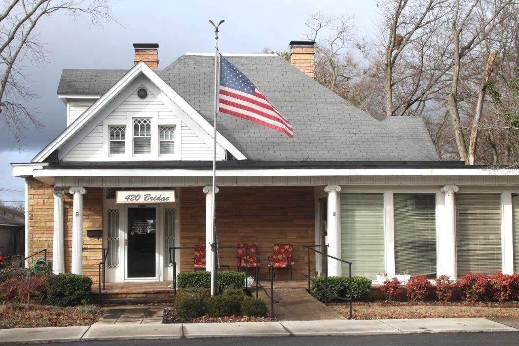 420 Bridge St - Photo 1