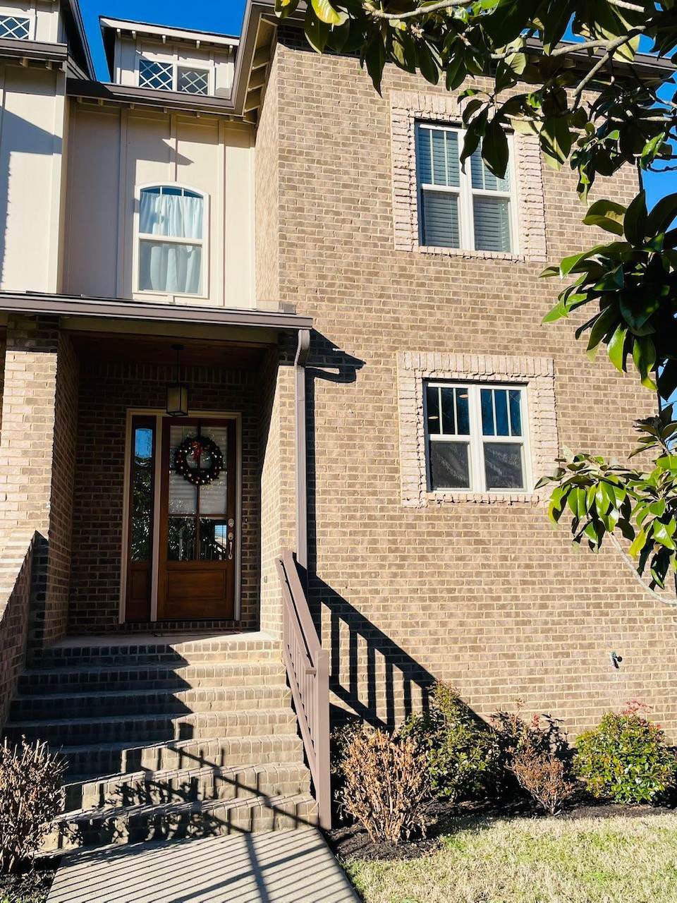 3114 Belwood St - Photo 1