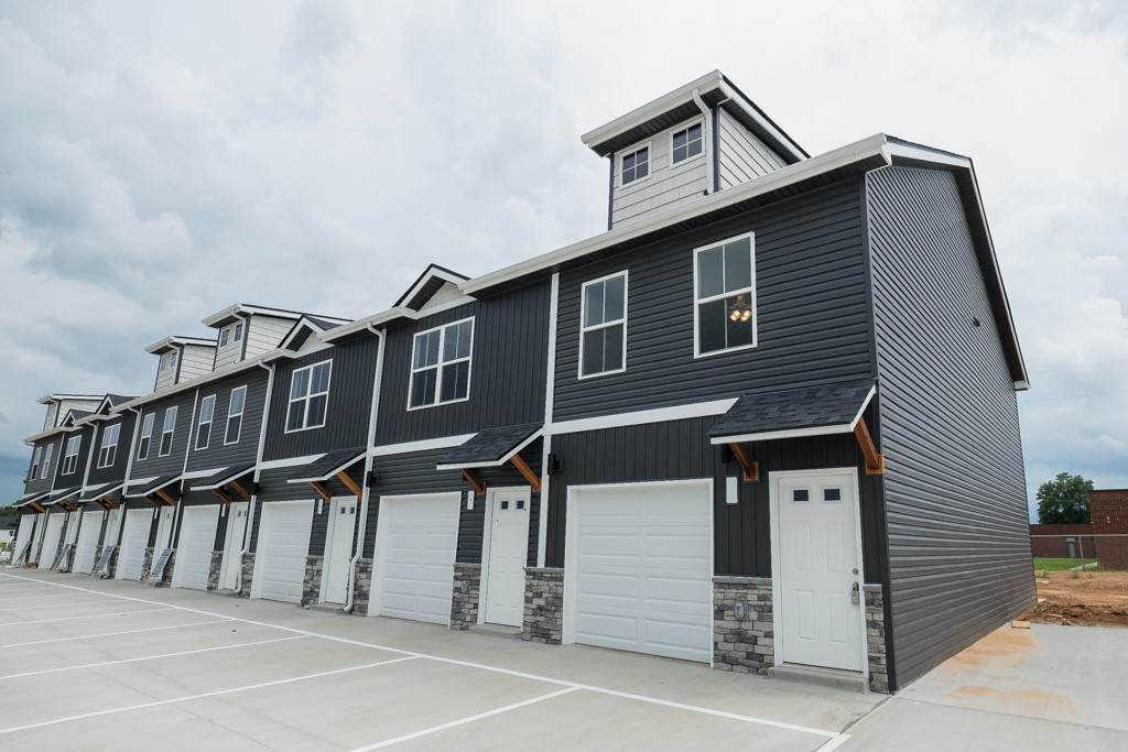216 Drayton Drive (C) - Photo 1