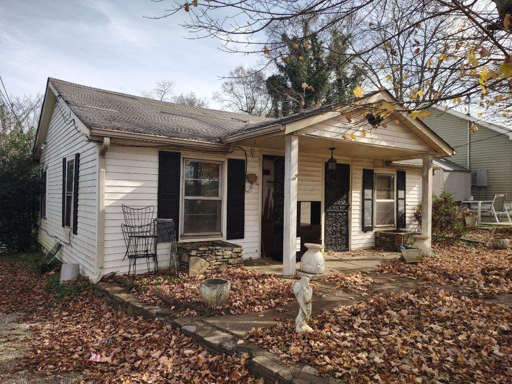 1222 Graham St - Photo 1