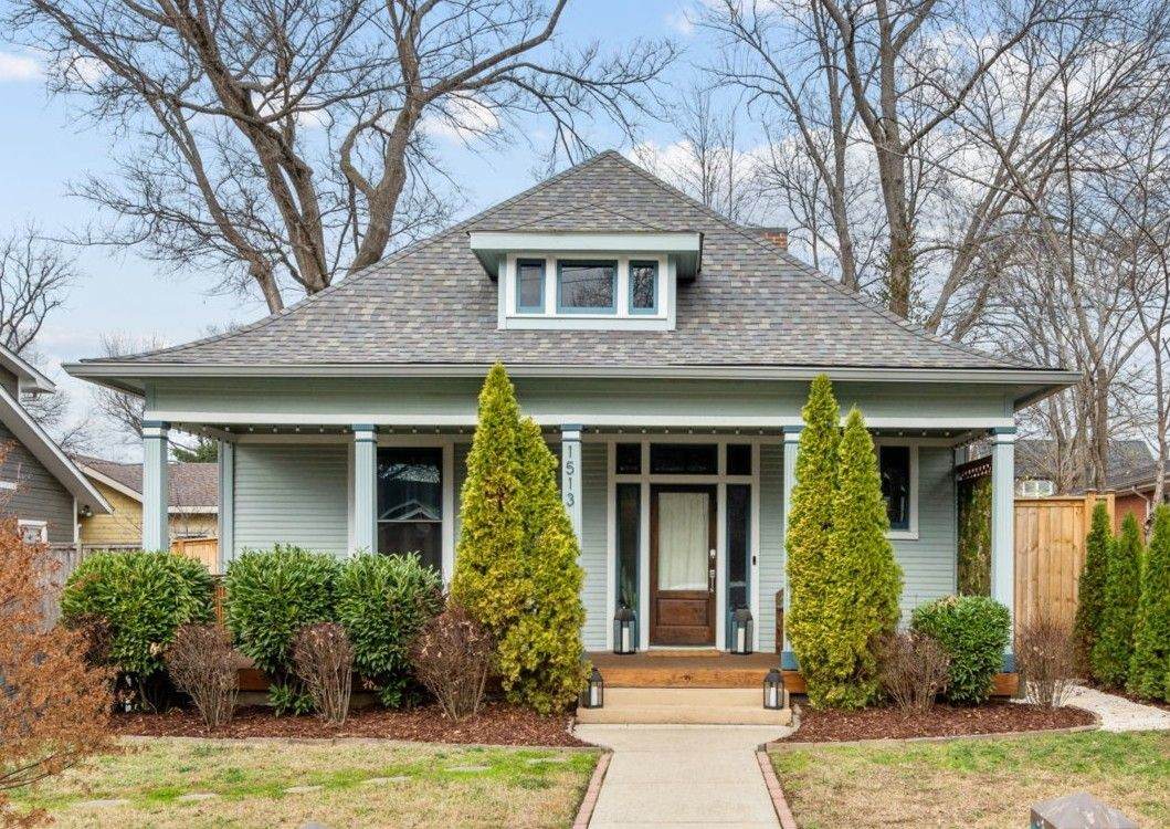 1513 Douglas Ave - Photo 1