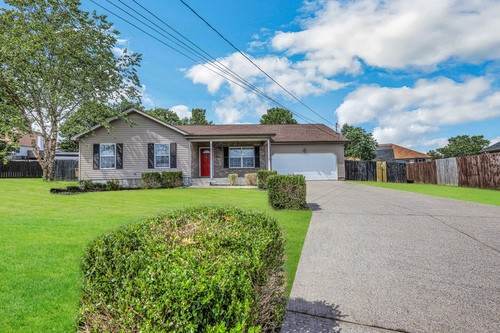 1104 Maxie Ct - Photo 1