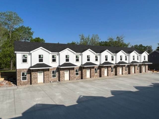 1625 Golf Club Ln - Photo 1