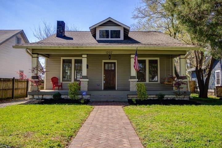 1202 Meridian St - Photo 1