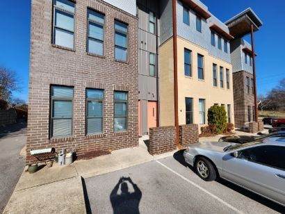1225 4th Ave - Photo 1
