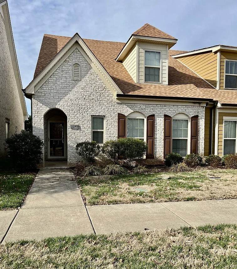 2240 Cason Ln - Photo 1