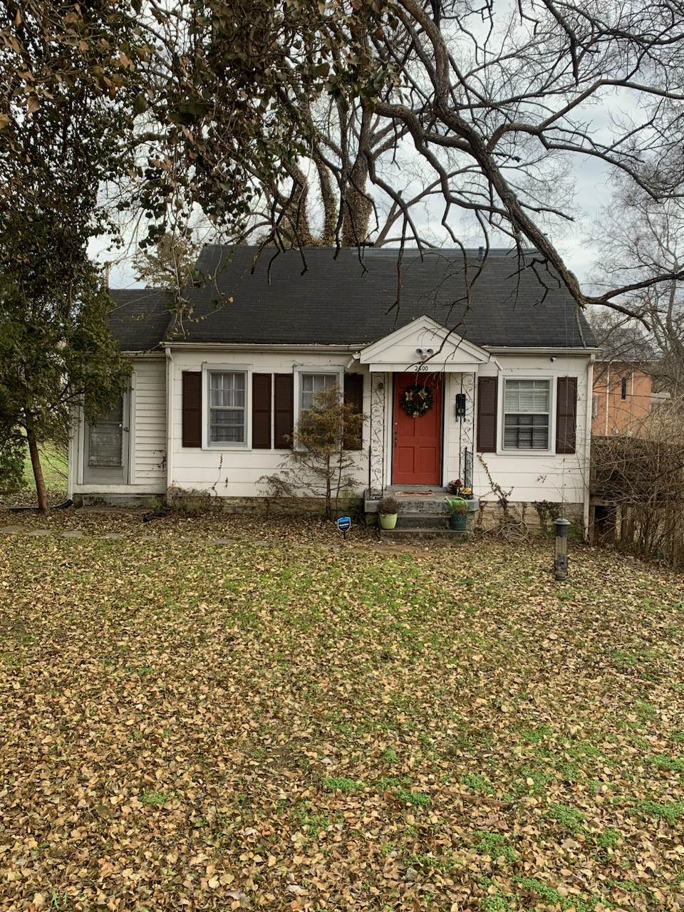 2600 Belmont Blvd - Photo 1