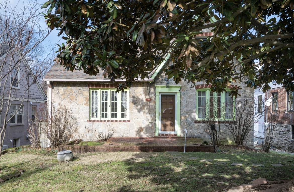 2706 Westwood Ave - Photo 1