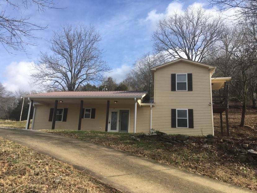 12 Lakeshore Cir - Photo 1