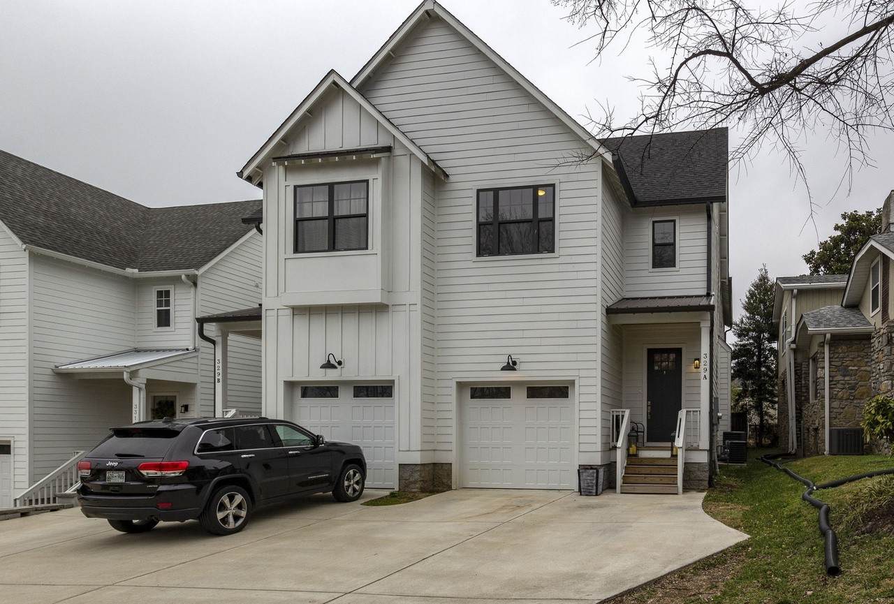 329 Vivelle Ave - Photo 1