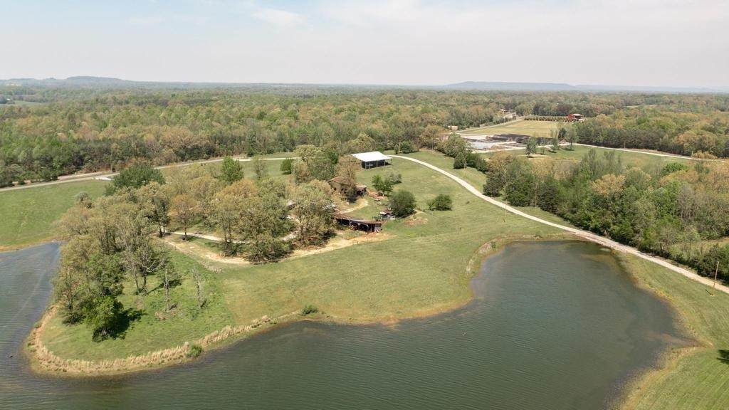 https://bt-photos.global.ssl.fastly.net/nashville/orig_boomver_1_RTC2588651-1.jpg