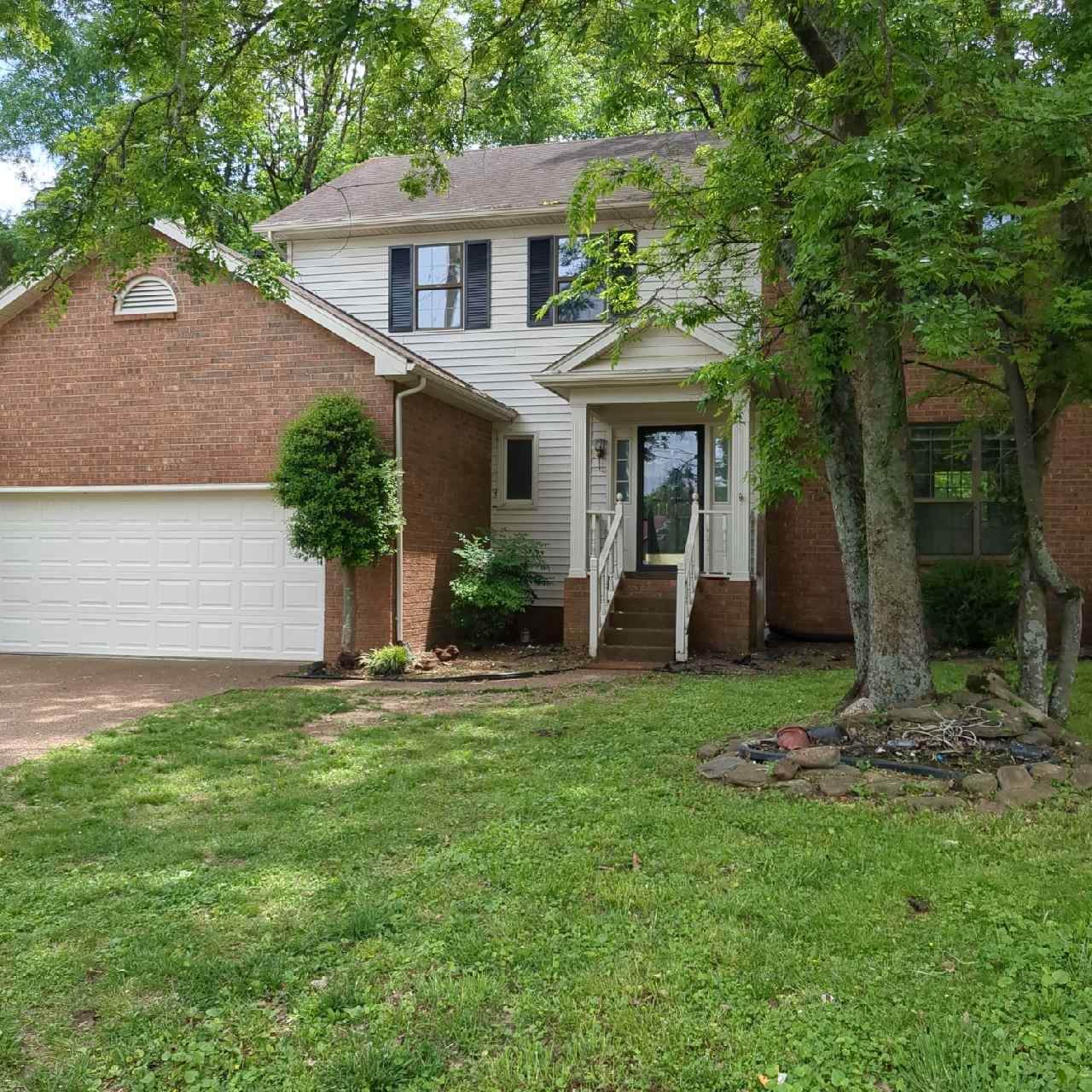 1117 Elkader Ct - Photo 1