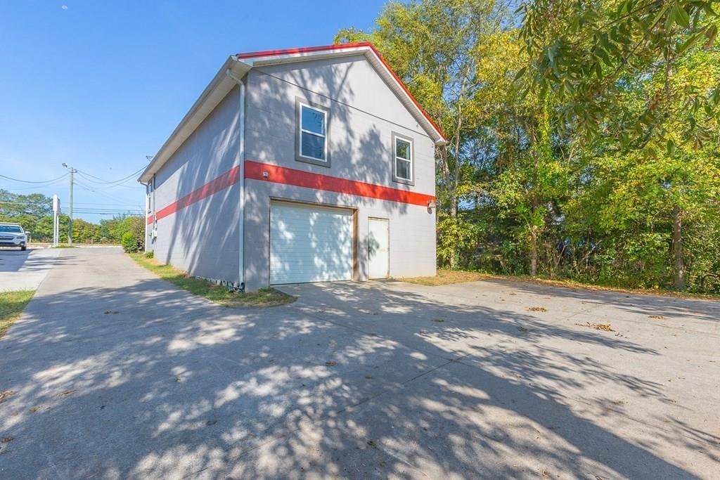 504 N Glenwood Ave - Photo 1
