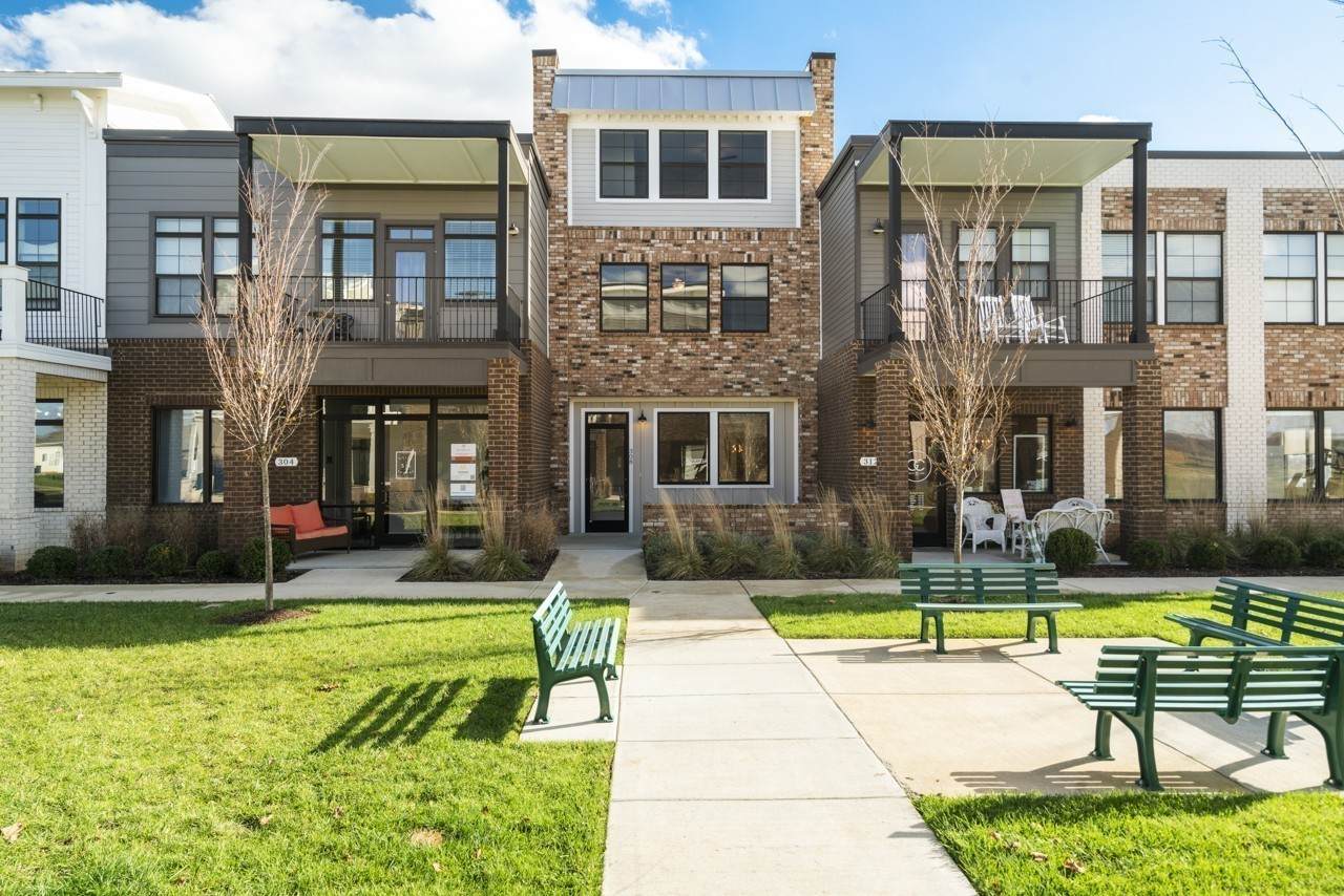 308 Daxton Place - Photo 1