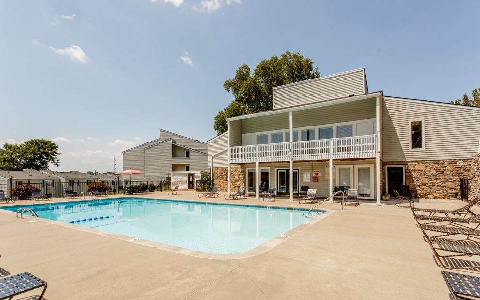 370 Wallace Rd - Photo 1