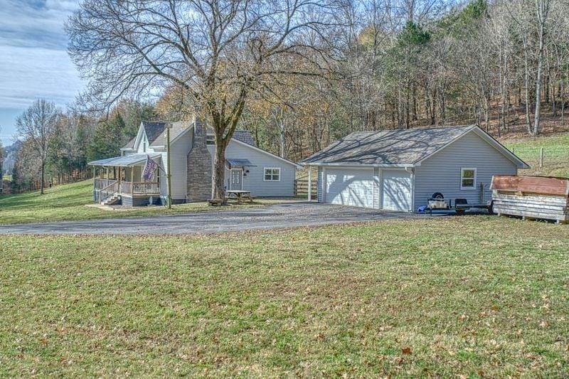 390 Taylor Hollow Ln - Photo 1