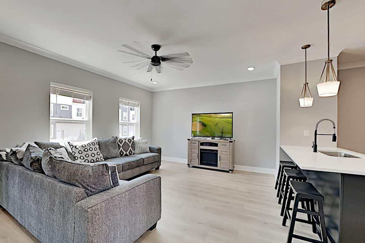 110 Duke St - Photo 1