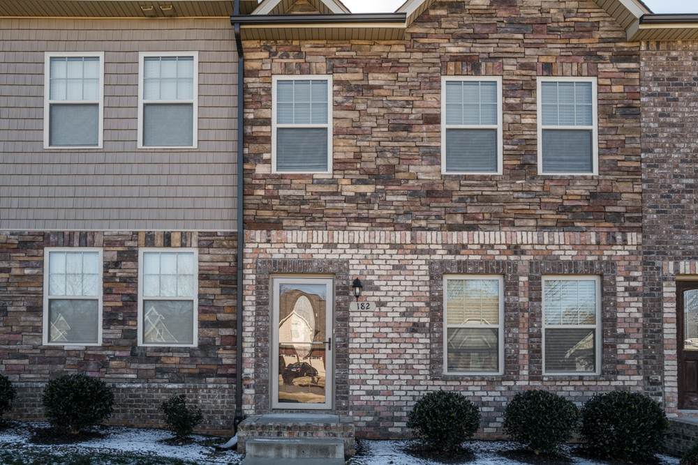 182 Dundee Drive - Photo 1