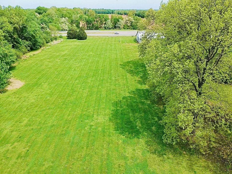 1551 Woodlawn Rd - Photo 1