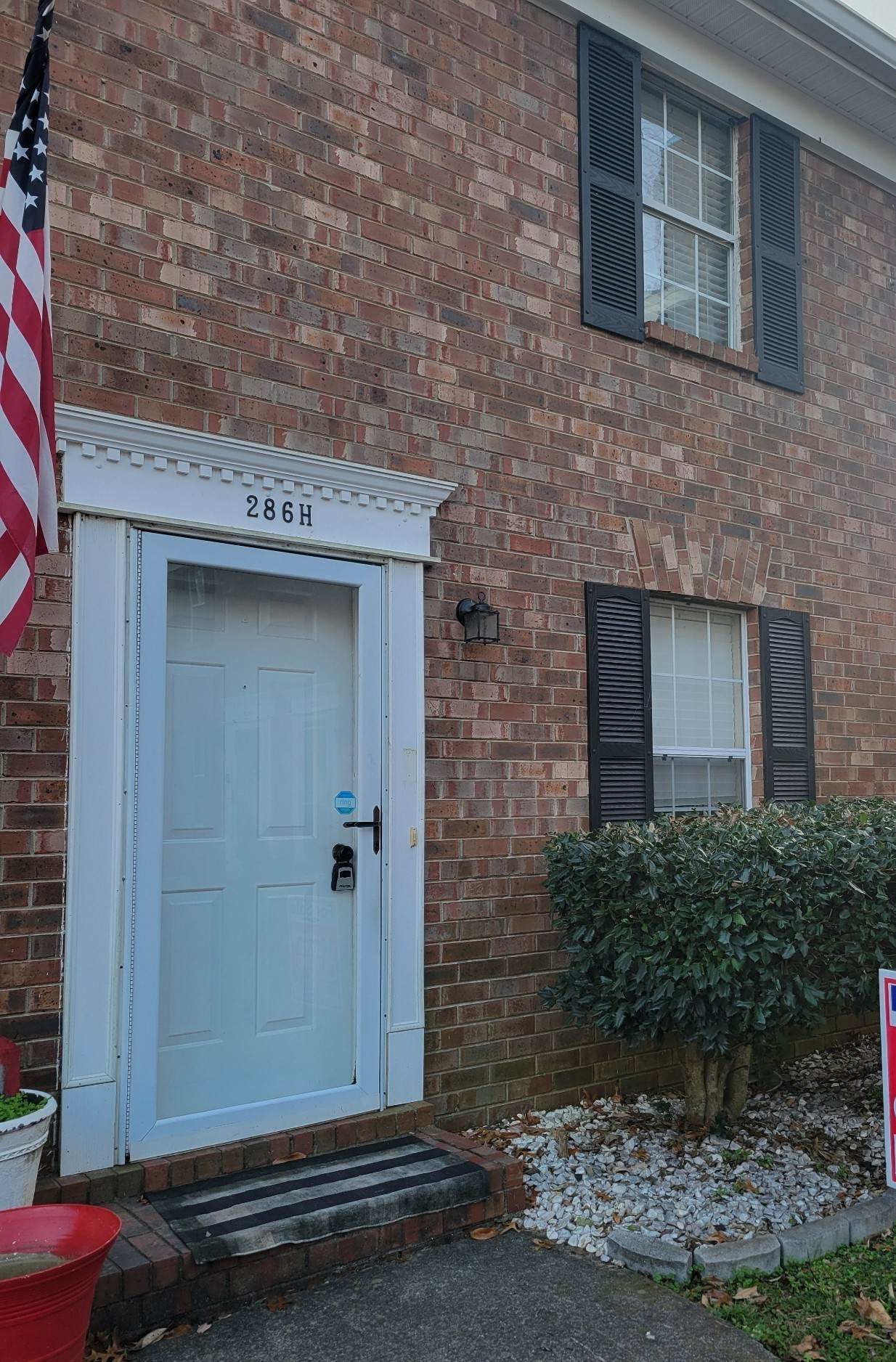 286 Donna Dr - Photo 1