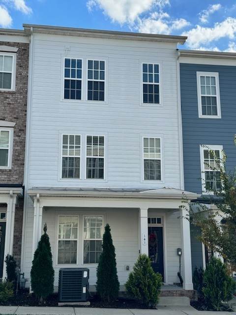 141 Burkitt Commons Ave - Photo 1