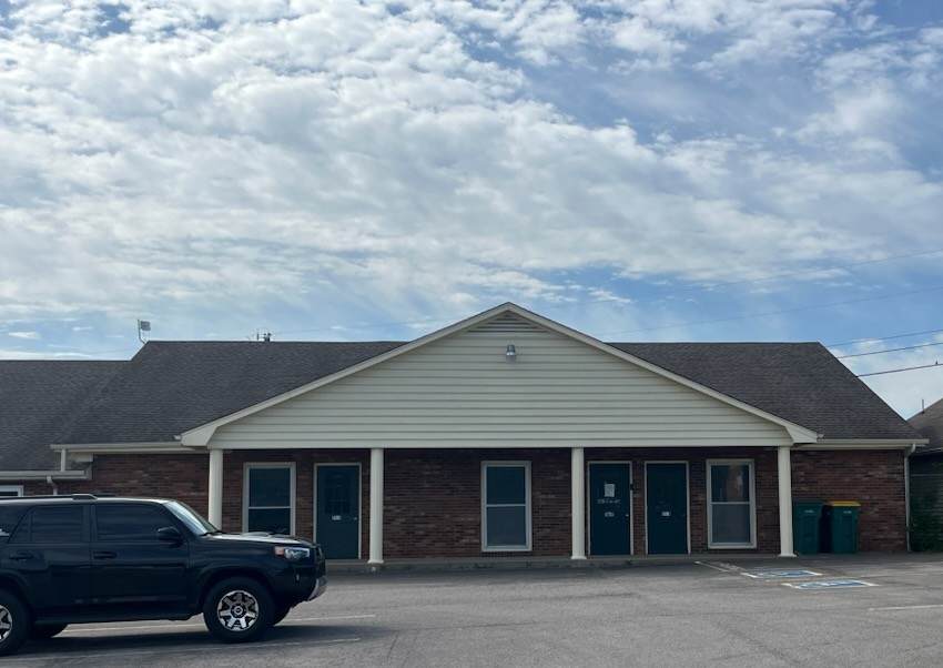 1169 Nashville Hwy - Photo 1