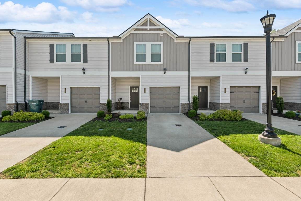 1342 Vilda Way - Photo 1