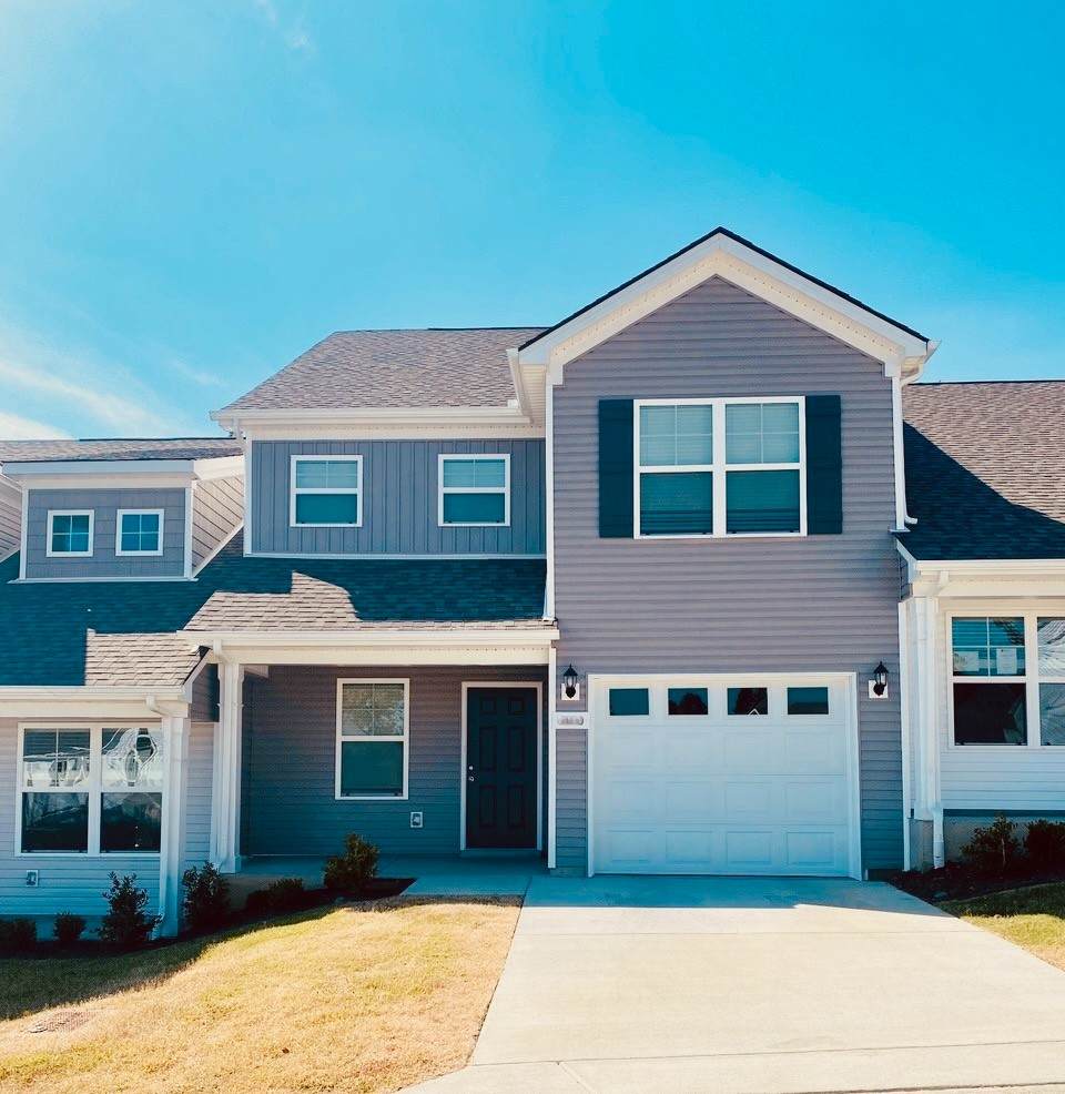 676 Hamilton Crossings - Photo 1