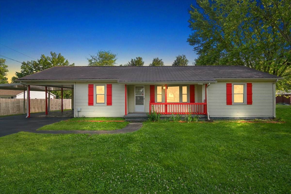 309 Bratton Ave - Photo 1