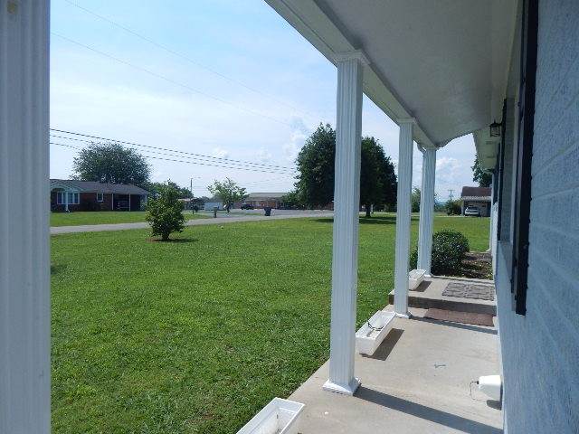https://bt-photos.global.ssl.fastly.net/nashville/orig_boomver_1_RTC2906726-1.jpg
