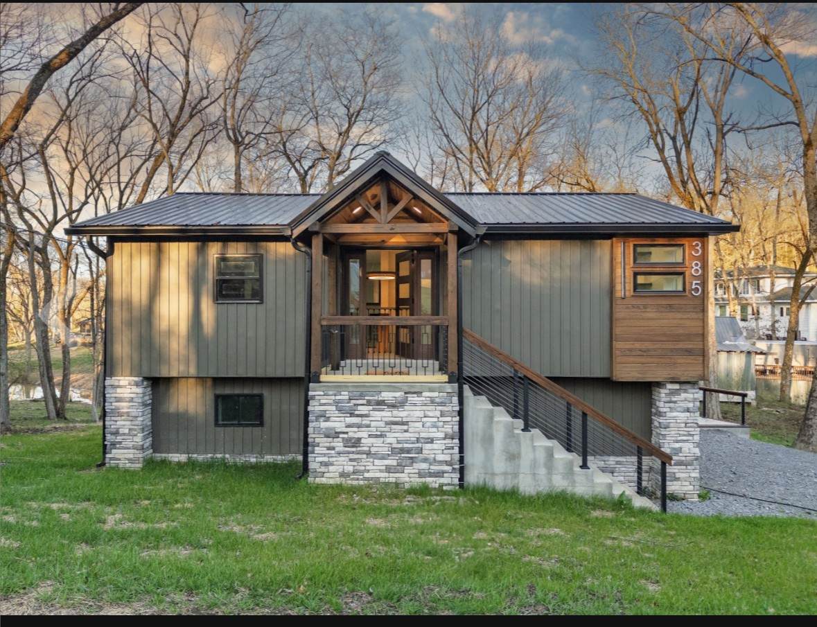 385 Lago Vista Dr - Photo 1