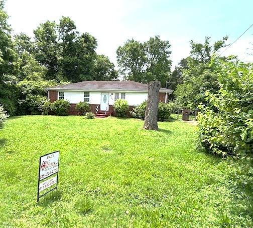 3007 Hummingbird Dr - Photo 1