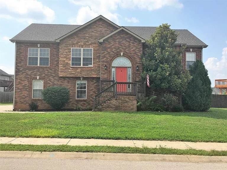 1164 Chinook Cir - Photo 1