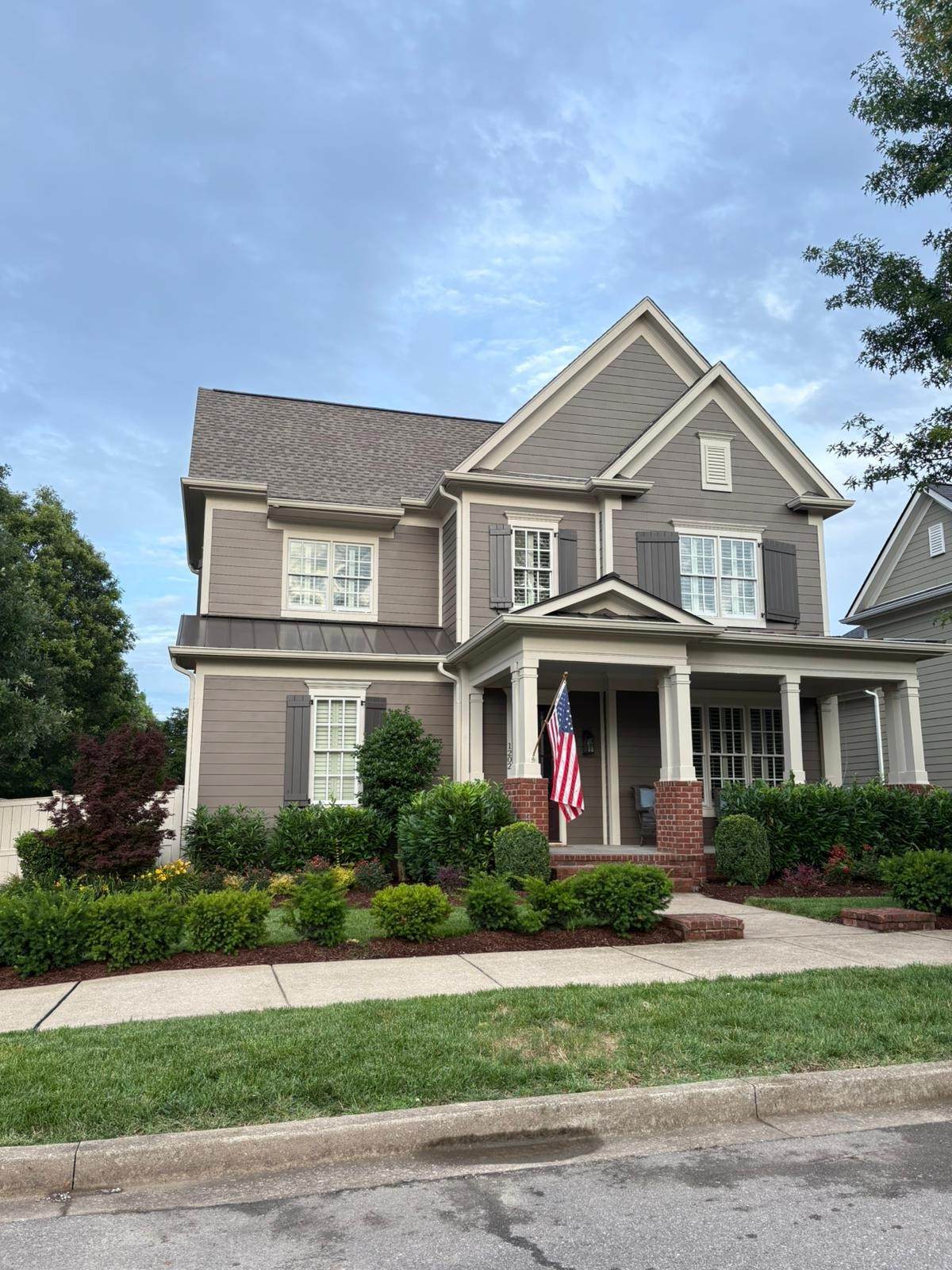 1202 Jewell Ave - Photo 1