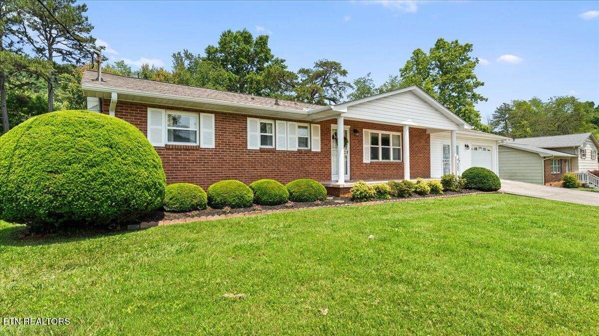 4309 Lonor Drive - Photo 1