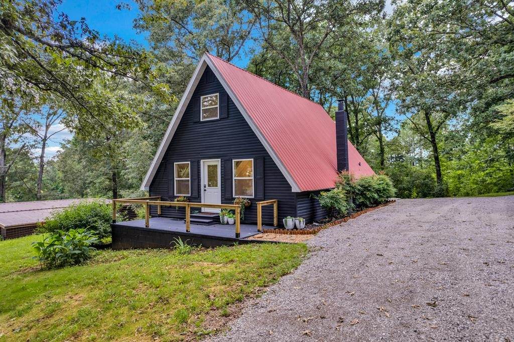 152 Parker Rd - Photo 1