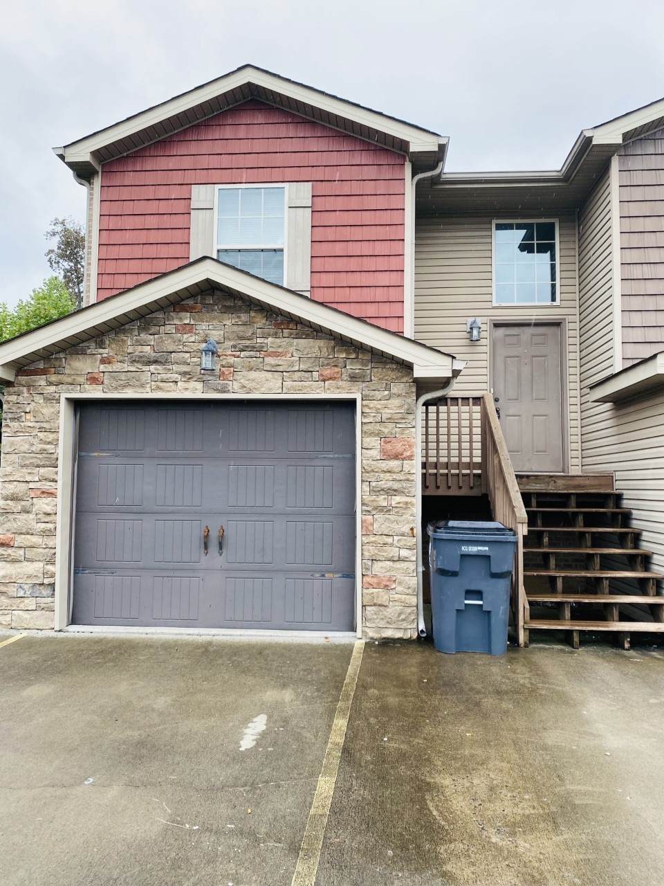 1727 Thistlewood Dr - Photo 1