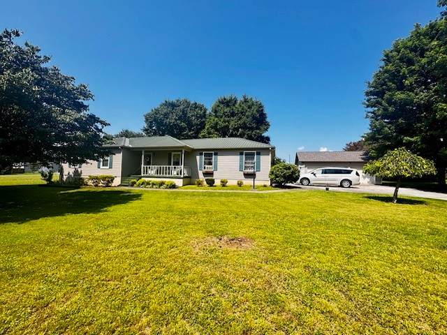 570 Gaines Cir - Photo 1