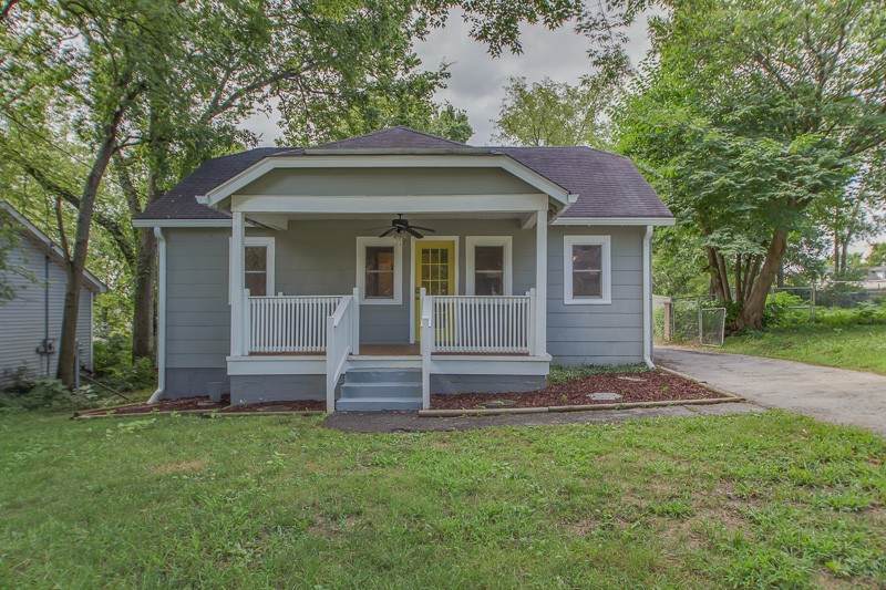 216 Garner Ave - Photo 1