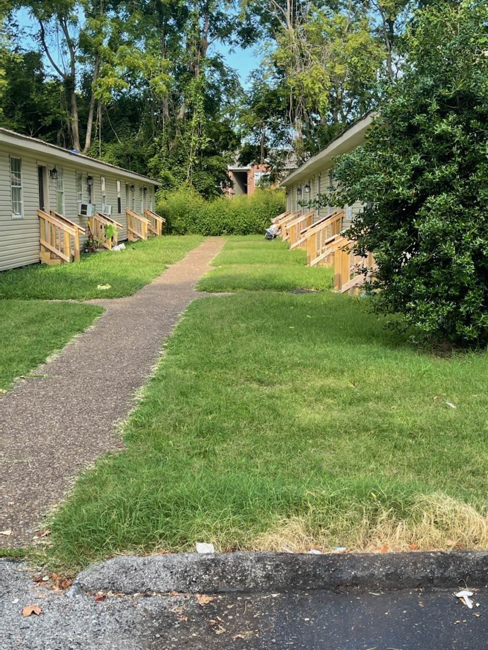 803 N Main St - Photo 1